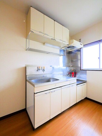 コーポファミーユの物件内観写真